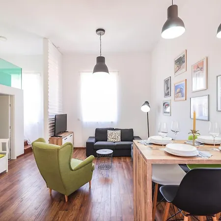 Sweet Escape - Old Town * Zara